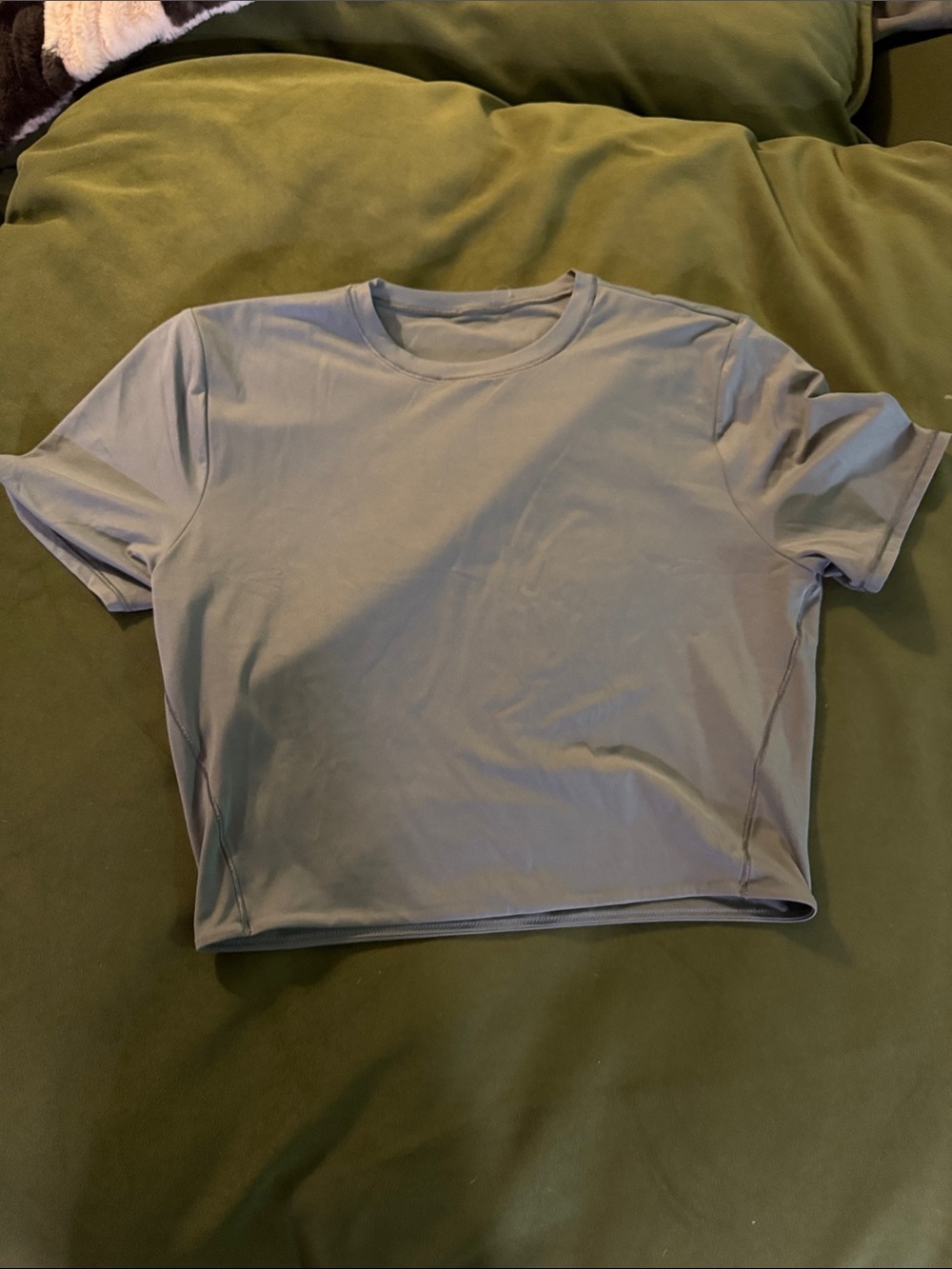 Like new Lululemon Wundermost Cropped tee in Palm Deco